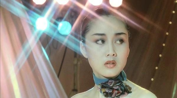 李连杰妻子肤白貌美胸大腰细 看男星娇妻谁更有味道(组图)(6)-千龙网·中国首都网