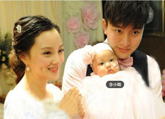 贾乃亮一家拜年 网友调侃馨爷今天好害羞爱死你了1
