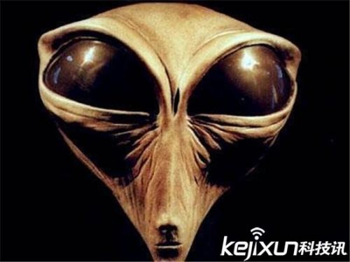不明飞行物上现外星男婴 外星人存在不容置疑