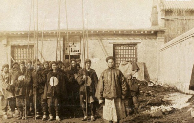 1895年，牛庄，卫队