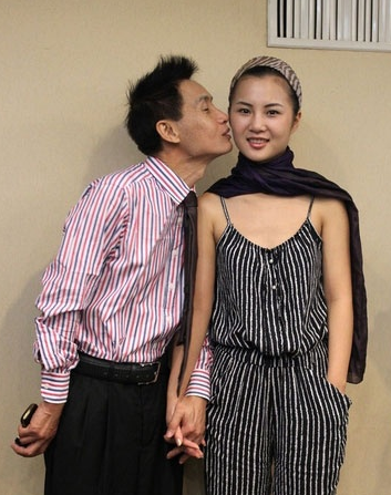 盘点女星与干爹过往秘事：曾同床50次(图)