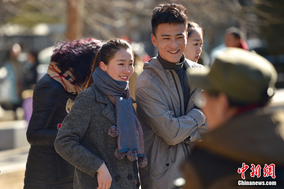 北影艺考日 美颜遍布校园