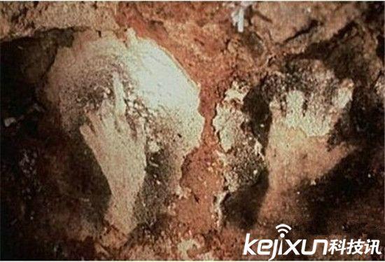 世界十大未解之谜：1.1亿年前的人类手印是真的吗？