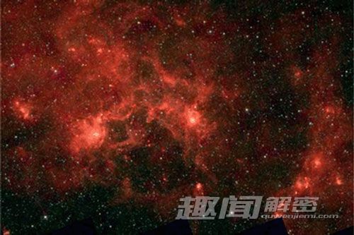 宇宙初期有超大质量恒星 相当200个太阳