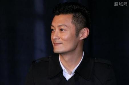 周冬雨表白余文乐 感觉对方是理想型有一个死忠大叔控