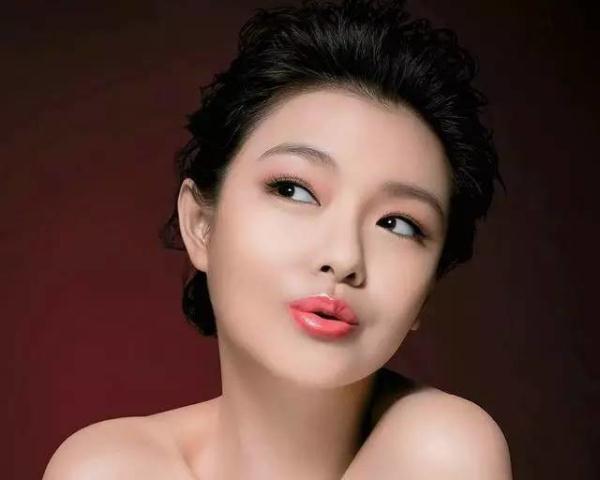 有钱任性！娱乐圈十大“败家”美女