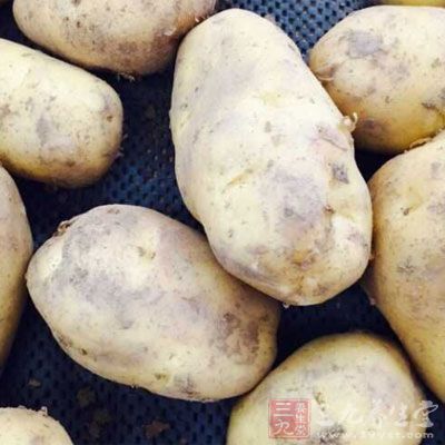 糖是产生热量的主要来源。粮食、土豆、白薯等