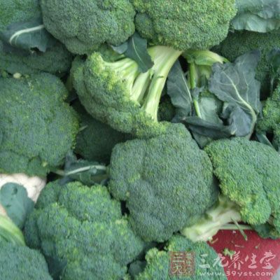 西兰花它含有丰富的维生素A、维生素C