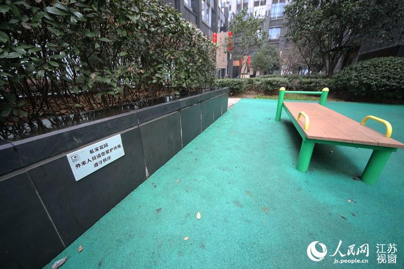 探访南京无围墙小区：按楼幢配保安（组图）【4】