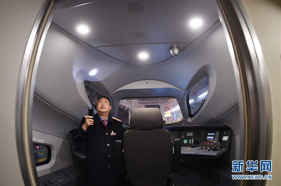 （关注春运）（1）忙碌的春运“夜行者”