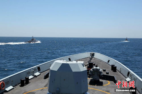 中国海军第21批护航编队结束访柬启程回国