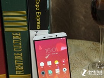 差价能买千元机 十月手机降价排行榜 