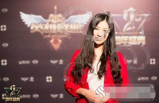 暗访线下游戏陪玩:女孩进门就自脱衣服-千龙网