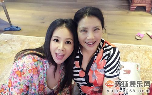“同班不同命”北电96级12位美女现状：赵薇变富豪李佳嫁靳东