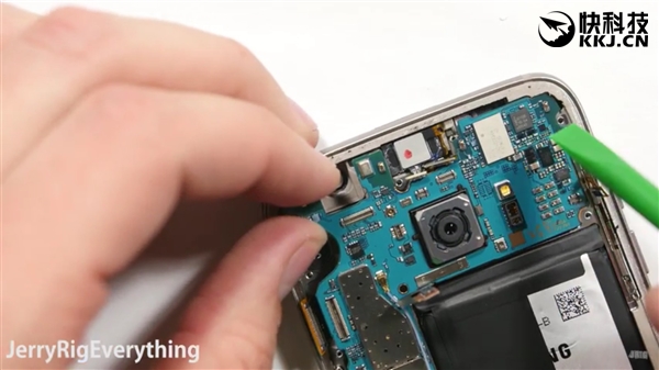 Galaxy S7 Edge详细拆解：割开铜管未见水冷