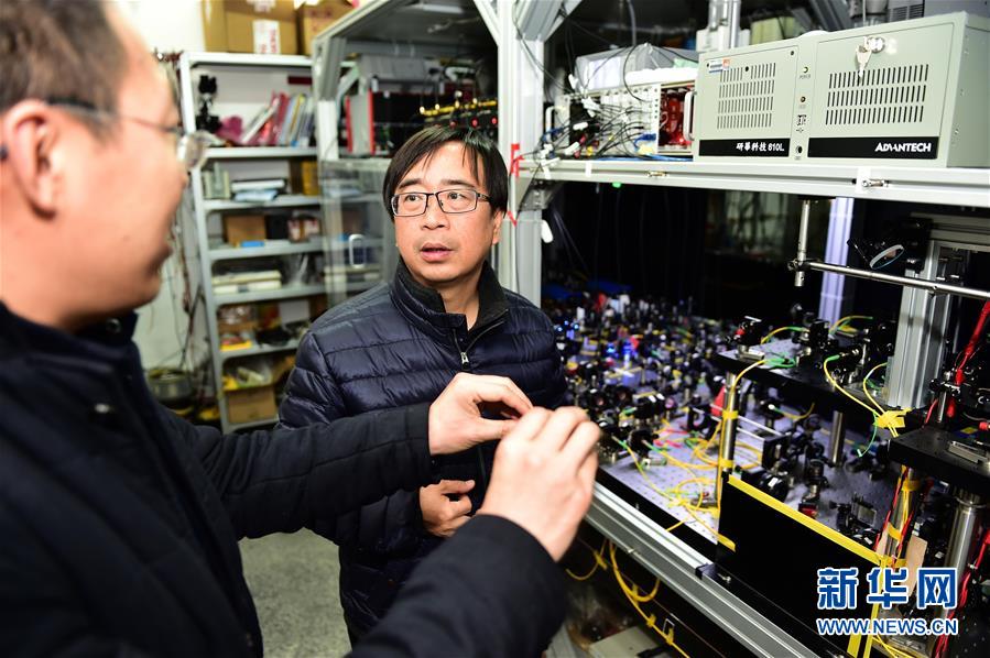（两会·履职记·会内会外）（7）“70后”院士潘建伟委员的“大小”提案