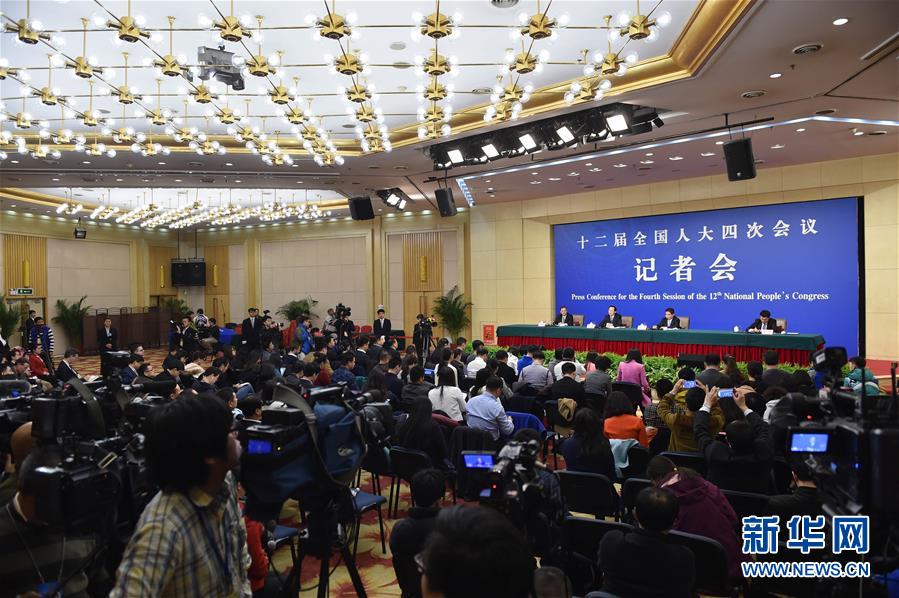 （两会）（5）农业部部长韩长赋等就“转方式调结构 加快发展现代农业”答记者问