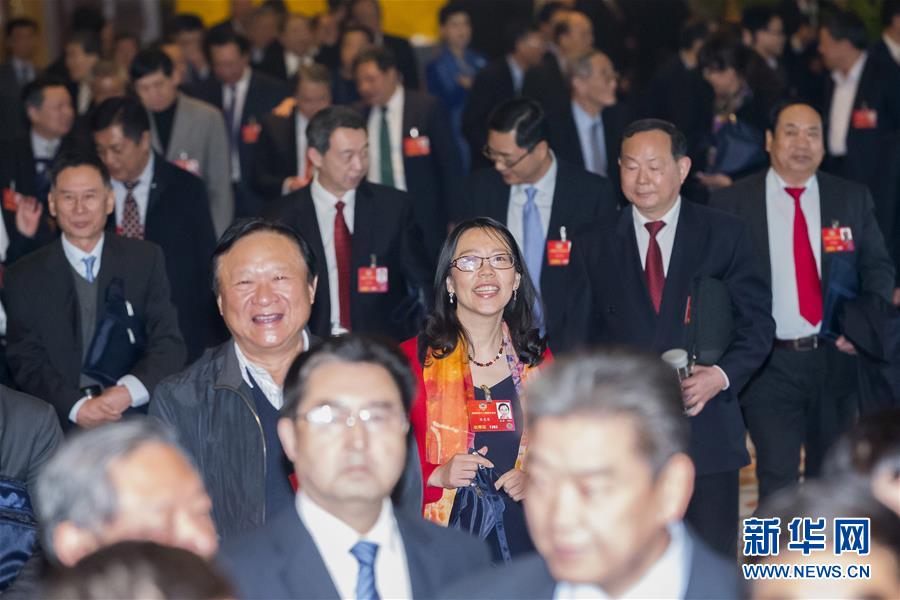 （两会·万花筒）（1）两会巾帼录