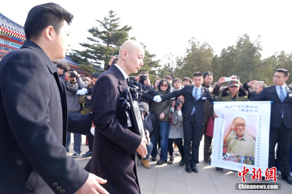 葛存壮遗体告别仪式举行 各界人士前往悼念