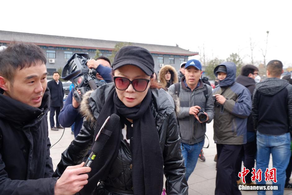 葛存壮遗体告别仪式举行 各界人士前往悼念
