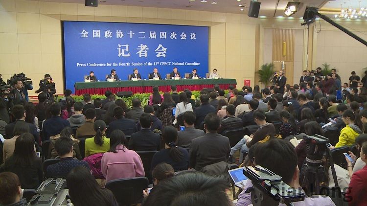 记者会1