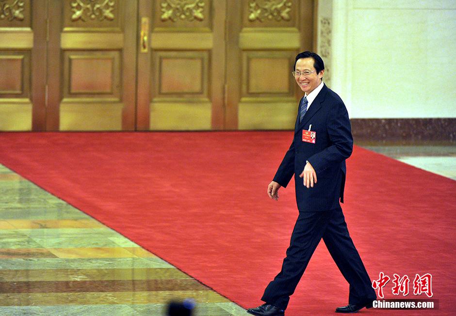 【图刊】两会上的“部长通道”