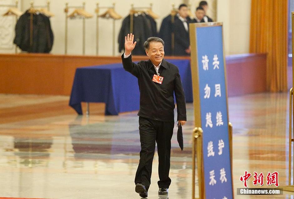 【图刊】两会上的“部长通道”