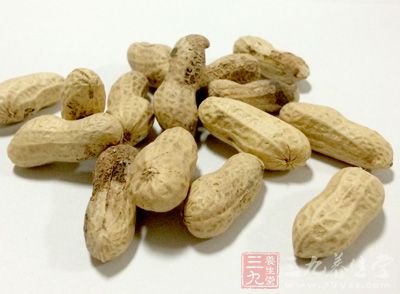 所以花生如果能煮着吃那是最好的，因为这样防癌的效果非常棒