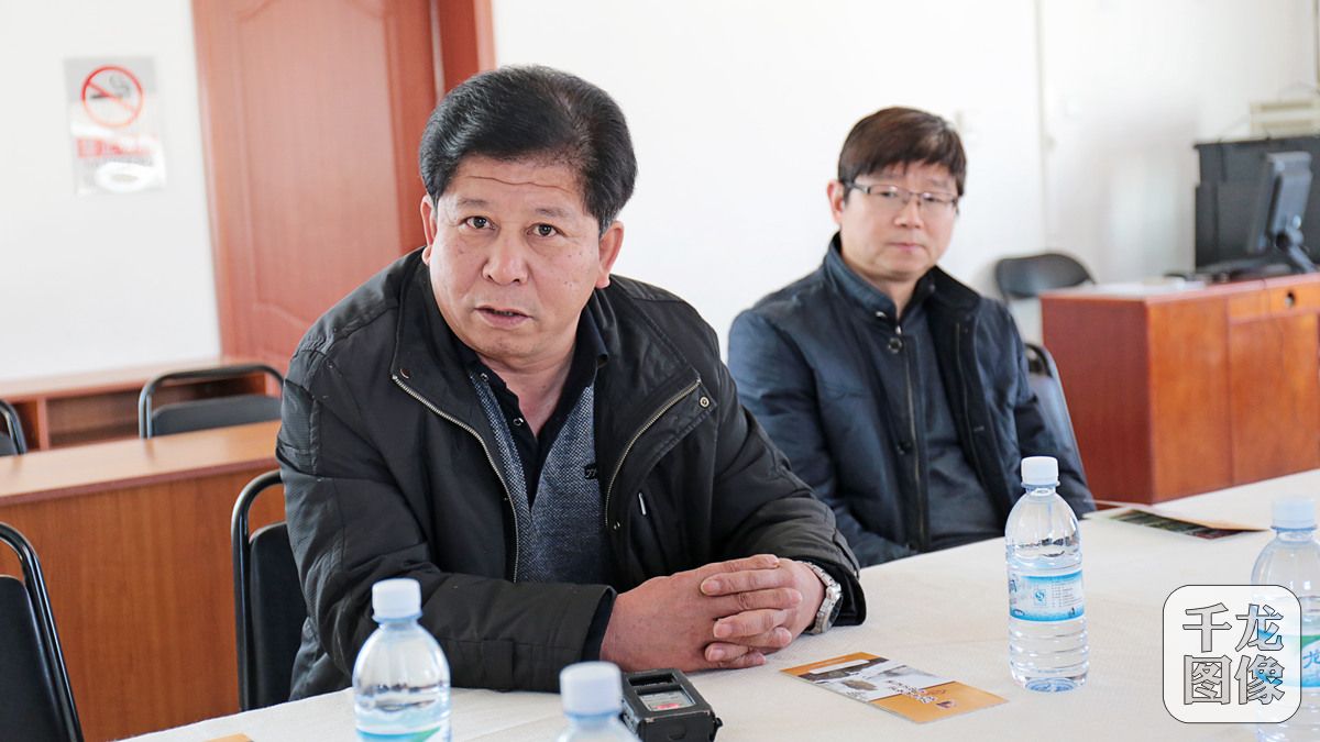 水峪嘴村内的军事主题酒吧,真人山地cs场地已装修完毕.