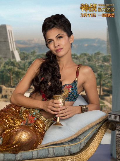 《权力之眼》开画票房1.3亿 爱神变身维密天使