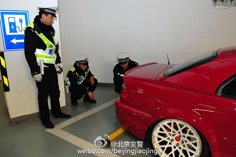 北京改装车聚会被查 含保时捷等豪车