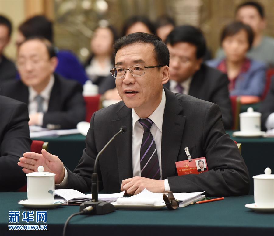 （两会·代表委员热点话题）（6）以人民为中心——民生保障体现发展成果共享