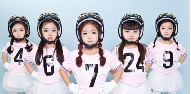 河南小萝莉组合minigirls爆红　最小仅4岁半