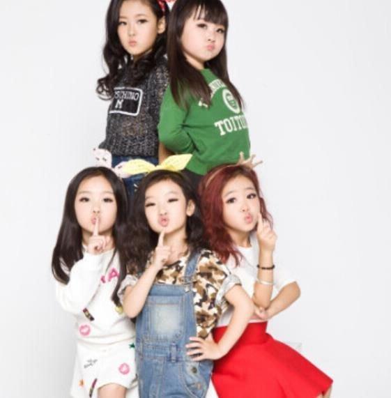 河南小萝莉组合minigirls爆红　最小仅4岁半