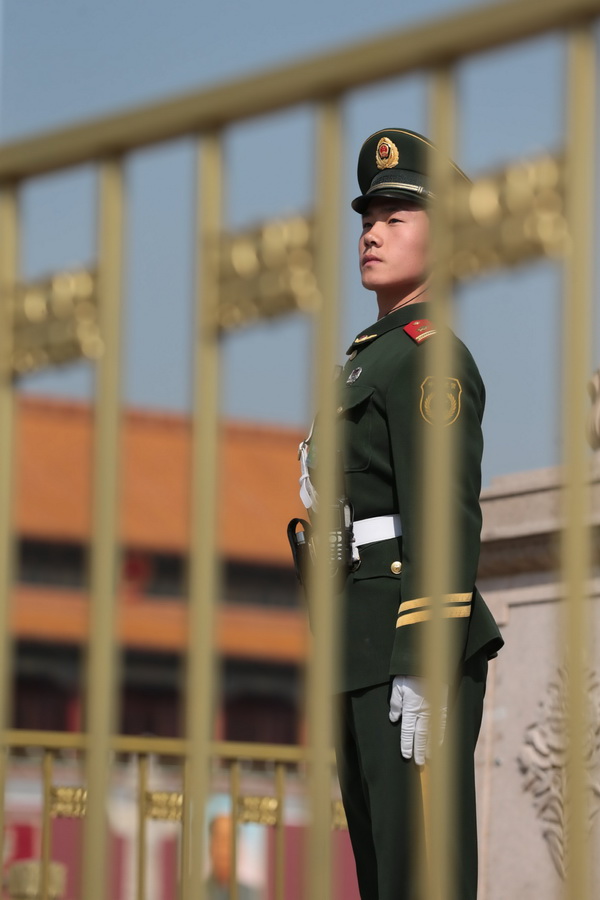 人民网特约记者李光印摄影报道