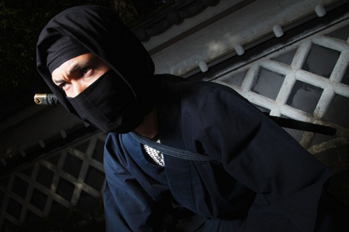 盘点世界上的奇葩工作:嗅臭师、拥抱师、看风