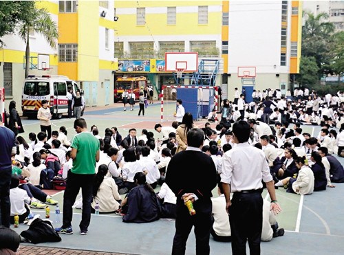 香港大角咀遭化学气体吹袭逾千人受影响75人送院