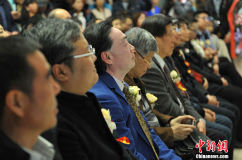 刘可明在画展开幕式现场。<a target='_blank' href='http://www.chinanews.com/' >中新网</a>记者 李霈韵 摄