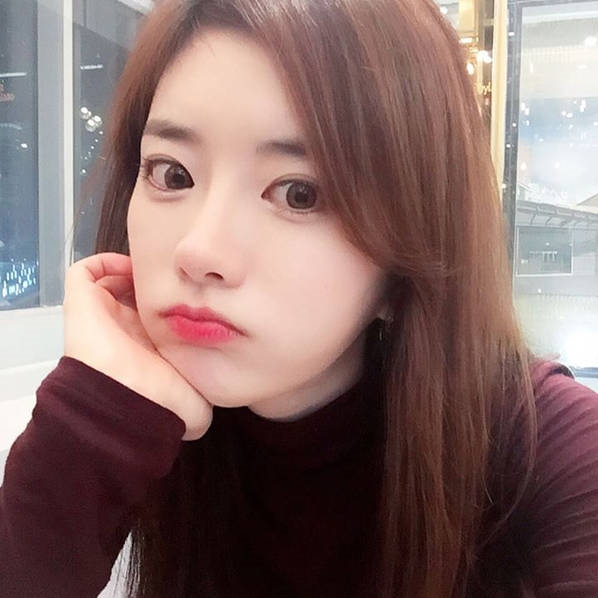 韩国网络女主播走红：魔鬼身材