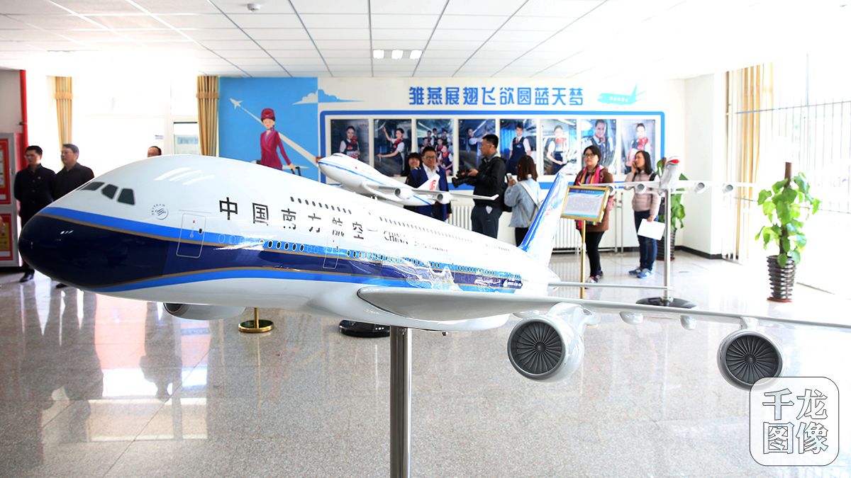 033月24日，4000多平方米的空中乘务实训基地，用来培养专业“临空经济”人才。千龙网记者 王悦摄