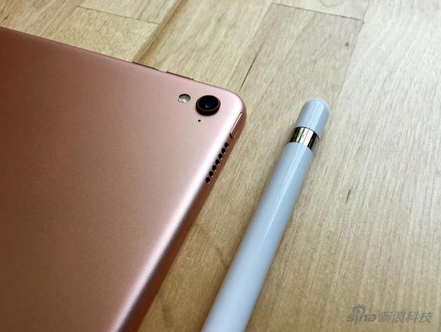 9.7寸iPad Pro背部摄像头