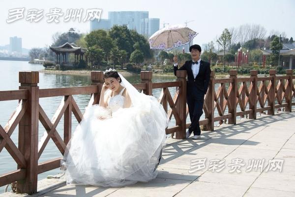 贵州绝症女孩在男友怀里离世 称来世做他女儿