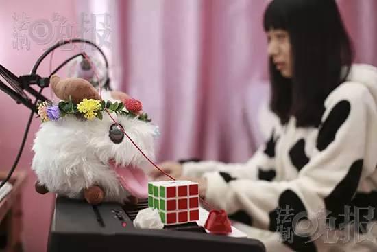 网络女主播自白：日进斗金却精神空虚