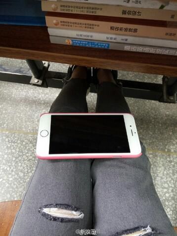 网友晒出的i6腿。[!--empirenews.page--]