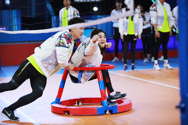 《 来吧冠军 》首播 全新体育综艺让人眼前一亮