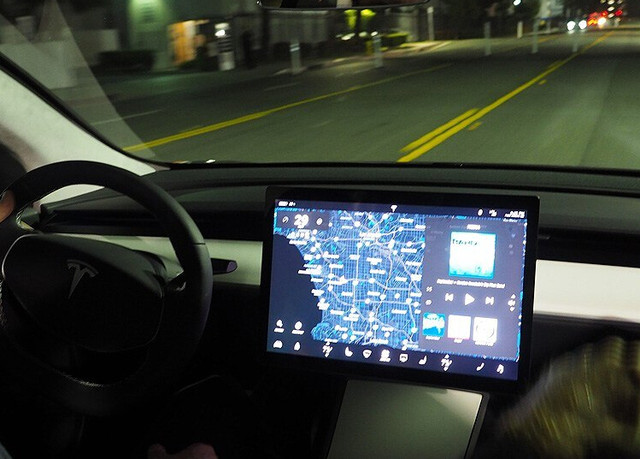 LG将成为特斯拉 Model3 大屏独家供应商 