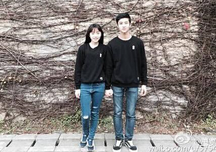 地铁萌笑男生走红 盘点那些帅气逼人的地铁帅哥