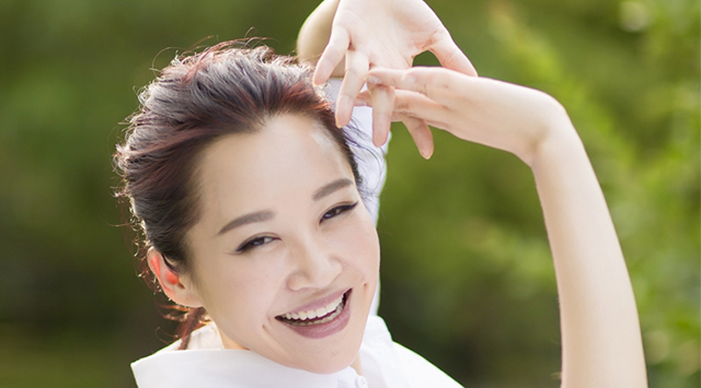 许晴上《奇葩说》撒娇卖萌 也许她做作忸怩才