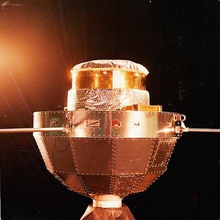 两弹一星秘史:太空高唱东方红