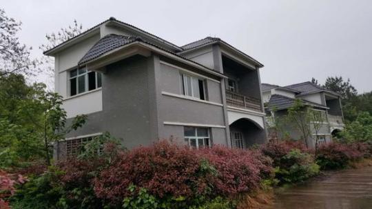 网曝官员占地建“中南海”别墅江西上饶官方回复：不实